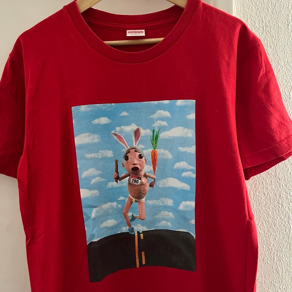 Supreme Mike Hill Runner Tee SS17 Men's Red T Shirt - Men's Size Medium
